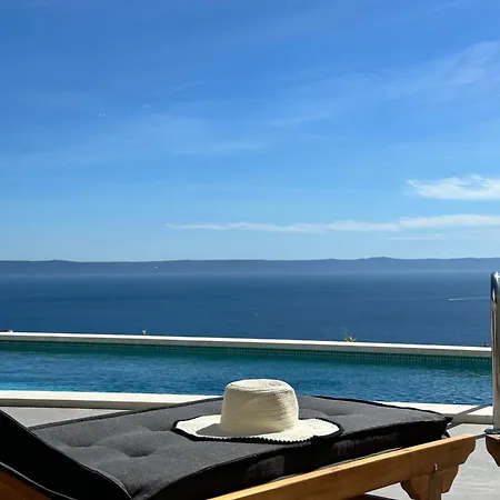 White Stone * Makarska