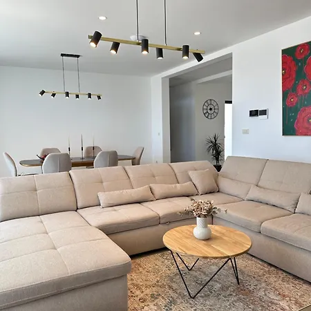 Villa White Stone Makarska