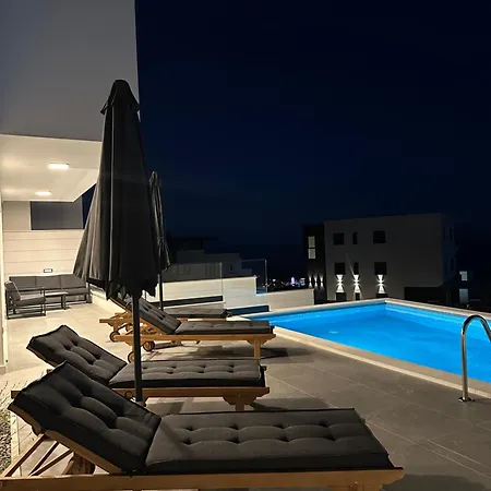 White Stone Makarska